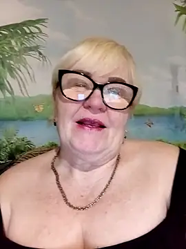 VioletSweet5566 online show from April 8, 5:40 am