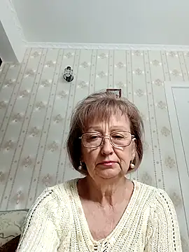 AlikaSwan5821 online show from October 14, 12:17 pm