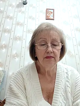 AlikaSwan5821 online show from December 13, 8:47 pm