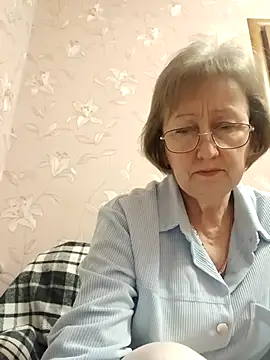 AlikaSwan5821 online show from February 13, 4:47 pm