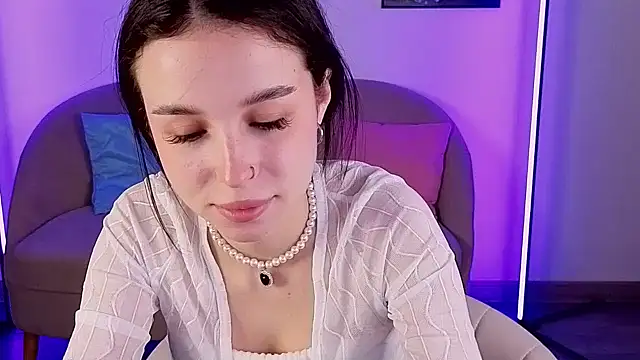 LANA MILANO online show from October 15, 11:10 am