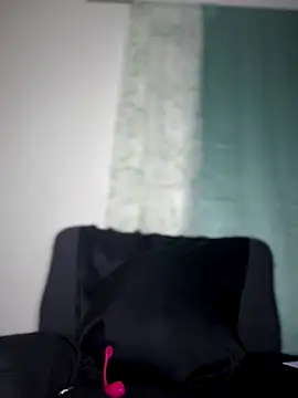  foreigntitts online show from October 27, 6:50 am