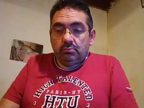 Snapshot of Jouons-ensembles2 chatting on November 18, 8:57 pm Jouons-ensembles2 online show from November 18, 8:57 pm