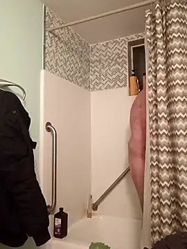 RichardW online show from March 5, 6:42 am