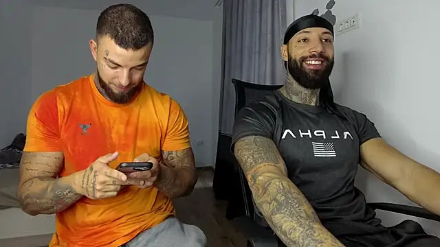 Chrisjordan66 online show from October 8, 6:00 am