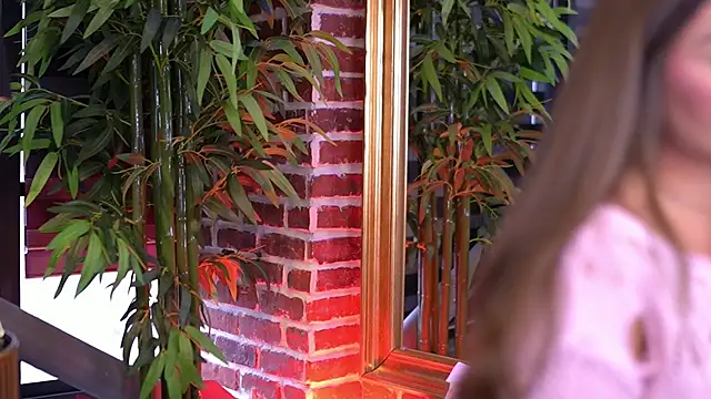 MillaSerene online show from December 4, 7:06 am