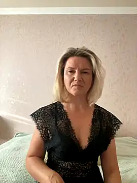 AliceSwan4011 online show from September 16, 2:18 pm