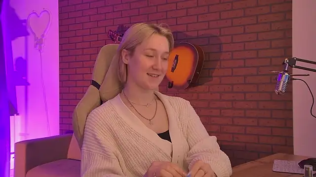 CinBellamy online show from February 26, 7:40 am