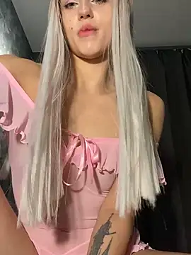 FavoriteKira online show from November 12, 6:19 pm