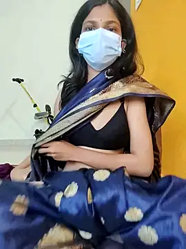 Shivani2002 online show from November 30, 1:31 am