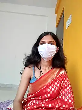 Shivani2002 online show from December 21, 1:57 am