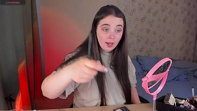 Alice next door online show from March 22, 3:04 pm