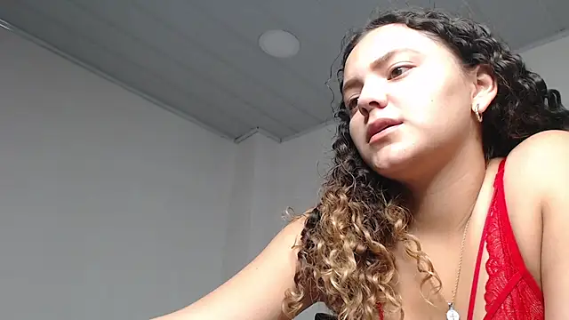 Giia Monroe online show from November 15, 4:47 pm