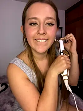 Cutie blondie online show from November 20, 12:33 am