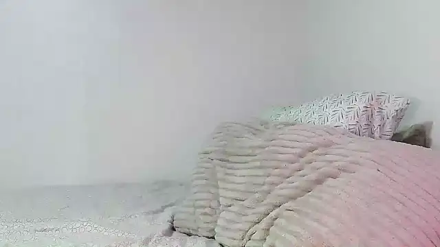 Snapshot of SparklingSoleil chatting on November 16, 10:59 pm SparklingSoleil online show from November 16, 10:59 pm