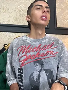 Mister Obsession online show from November 18, 7:51 pm