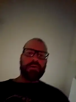 PleaseDegradeMyBody online show from December 18, 5:35 am