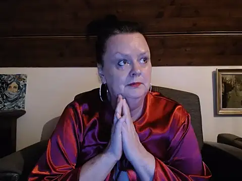 TiffanyMature online show from July 2, 8:04 pm