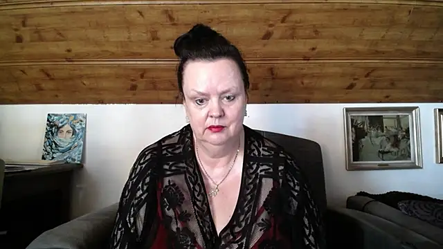 TiffanyMature online show from July 10, 7:12 am