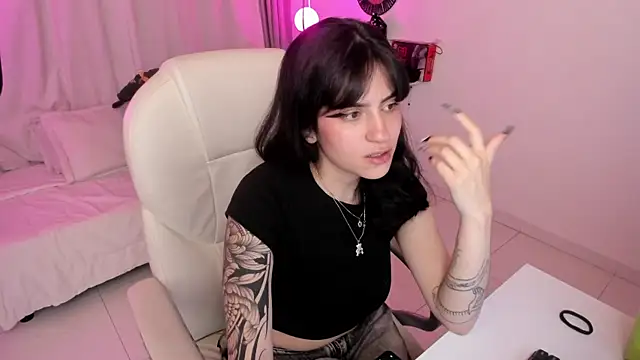 kurito  online show from October 16, 4:46 am