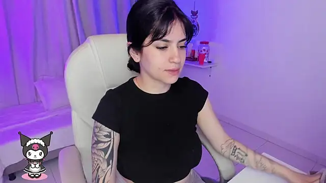 kurito  online show from November 26, 3:40 am