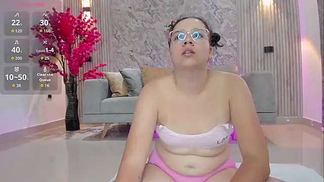 karlie small online show from February 24, 7:56 pm