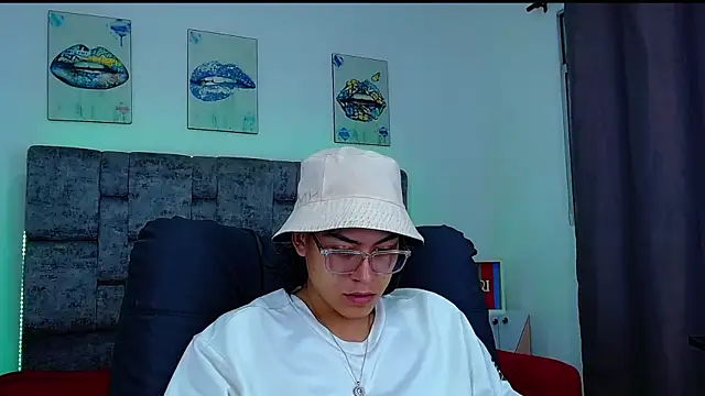 dirty model online show from October 13, 2:11 am