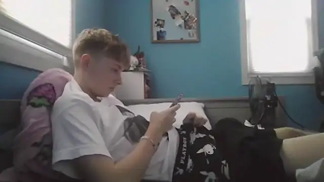 Liam axel35 online show from November 15, 8:49 pm