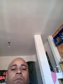 Snapshot of reisloko chatting on October 25, 11:40 am reisloko online show from October 25, 11:40 am