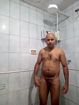 Snapshot of reisloko chatting on November 10, 9:47 pm reisloko online show from November 10, 9:47 pm