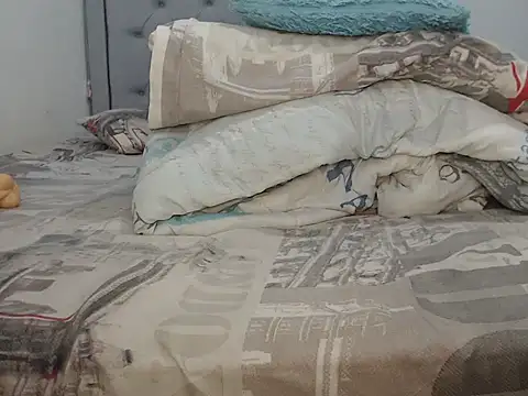 nahomibeckers online show from March 28, 1:33 pm