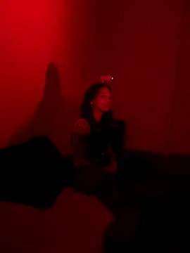 Snapshot of Kissmalditox chatting on November 4, 4:11 am Kissmalditox online show from November 4, 4:11 am