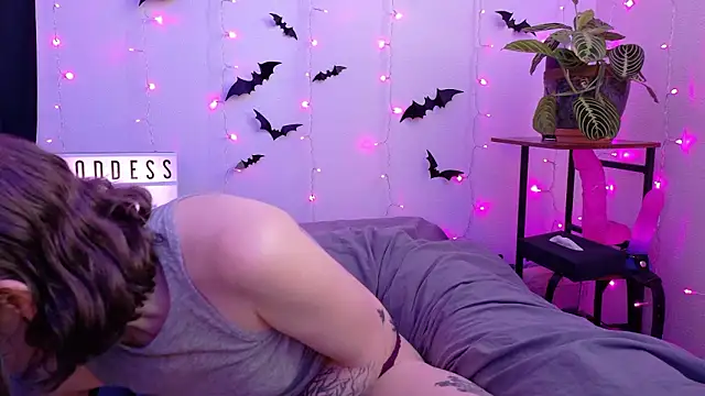 Snapshot of mistressannafoxx chatting on February 17, 10:16 pm mistressannafoxx online show from February 17, 10:16 pm