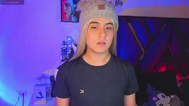 Snapshot of derek_greyy_ chatting on November 10, 10:53 pm derek greyy online show from November 10, 10:53 pm