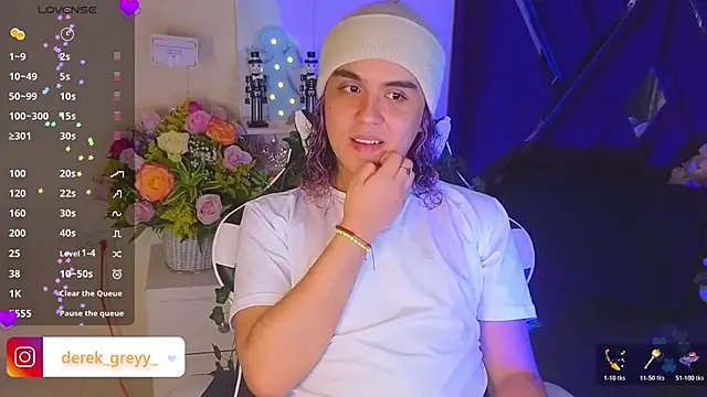 Snapshot of derek_greyy_ chatting on November 21, 8:40 pm derek greyy online show from November 21, 8:40 pm