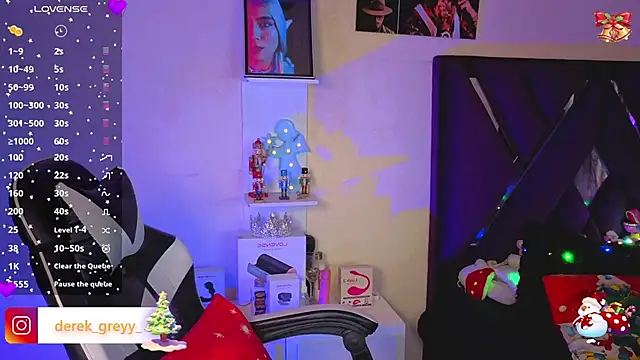 Snapshot of derek_greyy_ chatting on December 15, 7:40 pm derek greyy online show from December 15, 7:40 pm