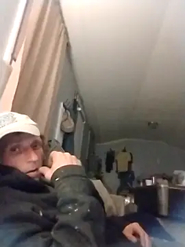 Snapshot of CatchyPart93 chatting on November 15, 6:11 am CatchyPart93 online show from November 15, 6:11 am