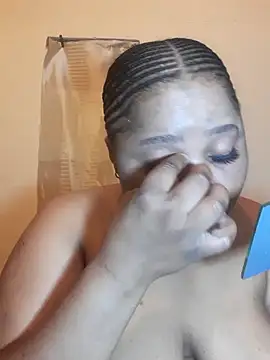 Snapshot of PRINCESSEMELXX93 chatting on October 11, 12:43 am PRINCESSEMELXX93 online show from October 11, 12:43 am