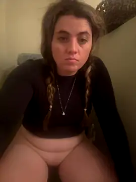 M1l3yD3w online show from November 21, 12:32 am