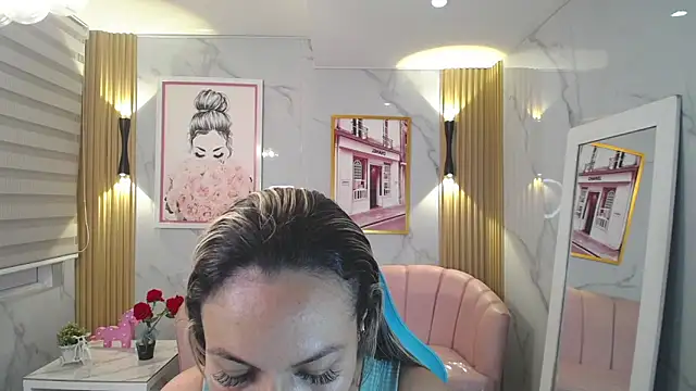 Jade Jones a online show from October 28, 3:43 am