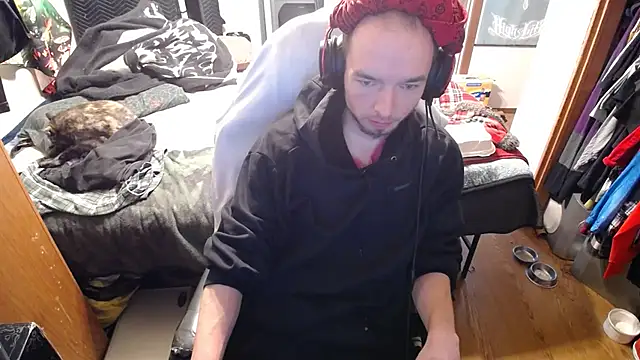 Snapshot of womenhateme69 chatting on October 13, 9:59 pm womenhateme69 online show from October 13, 9:59 pm