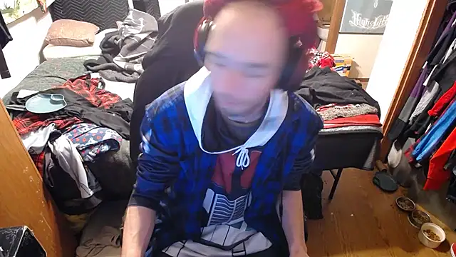 Snapshot of womenhateme69 chatting on October 19, 12:33 am womenhateme69 online show from October 19, 12:33 am