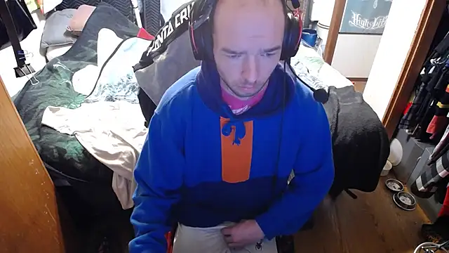 womenhateme69 online show from April 17, 7:06 pm