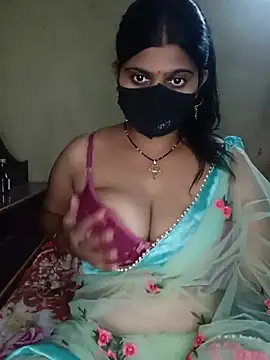 Snapshot of reena502 chatting on June 20, 5:21 am reena502 online show from June 20, 5:21 am