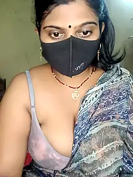 Snapshot of reena502 chatting on July 2, 4:18 am reena502 online show from July 2, 4:18 am