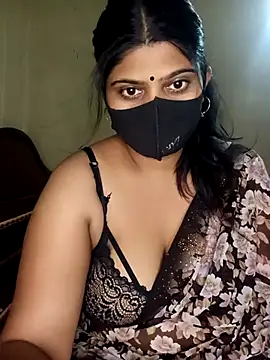 Snapshot of reena502 chatting on July 5, 12:50 am reena502 online show from July 5, 12:50 am