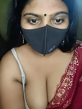 Snapshot of reena502 chatting on August 3, 3:49 am reena502 online show from August 3, 3:49 am