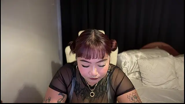  XXXKittyTingles online show from November 24, 4:45 am