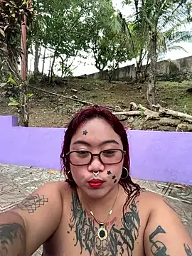 Snapshot of _XXXKittyTingles chatting on April 27, 9:07 am XXXKittyTingles online show from April 27, 9:07 am