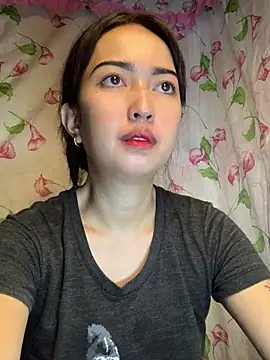 Snapshot of Soft_Angel8 chatting on June 19, 11:47 am Soft Angel8 online show from June 19, 11:47 am